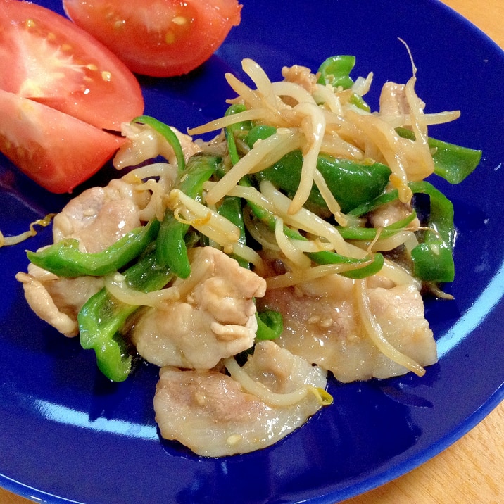 豚肉・ピーマン・もやしの麺つゆ炒め